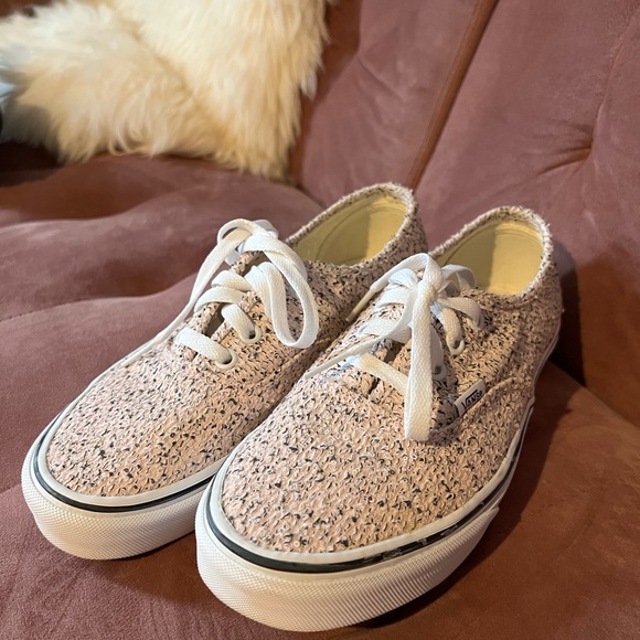 VANS Old Skool Pink Sweater Sneaker - Picture 4 of 6